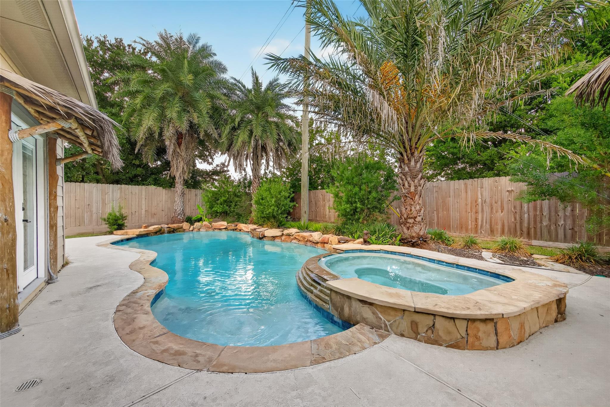 7122 Freesia Court