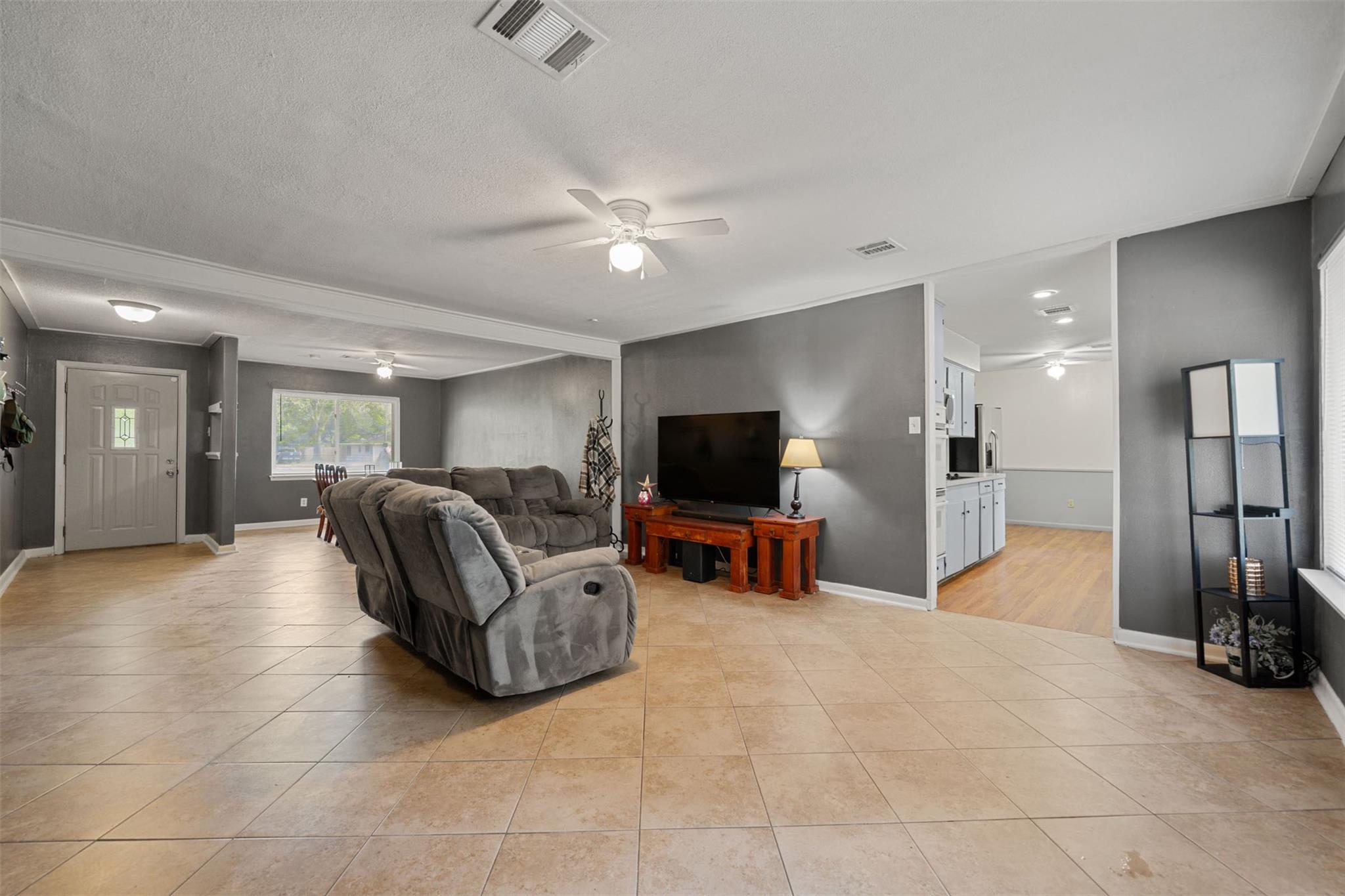 2514 Pecan Manor Street