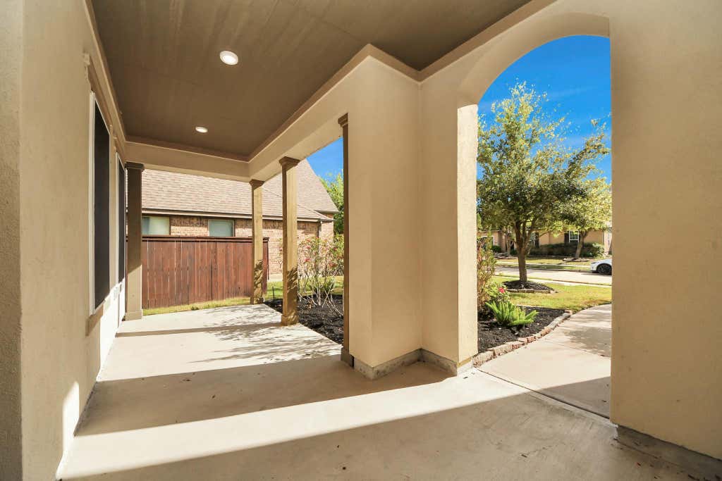 Photo of 9814 Carver Drive, Rosharon, TX 77583 (MLS # 23033387)