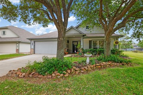 Photo of 19306 Young Oak Street, Spring, TX 77379 (MLS # 85516818)