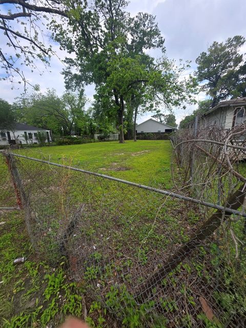Photo of 7612 Shotwell Street, Houston, TX 77016 (MLS # 54401813)