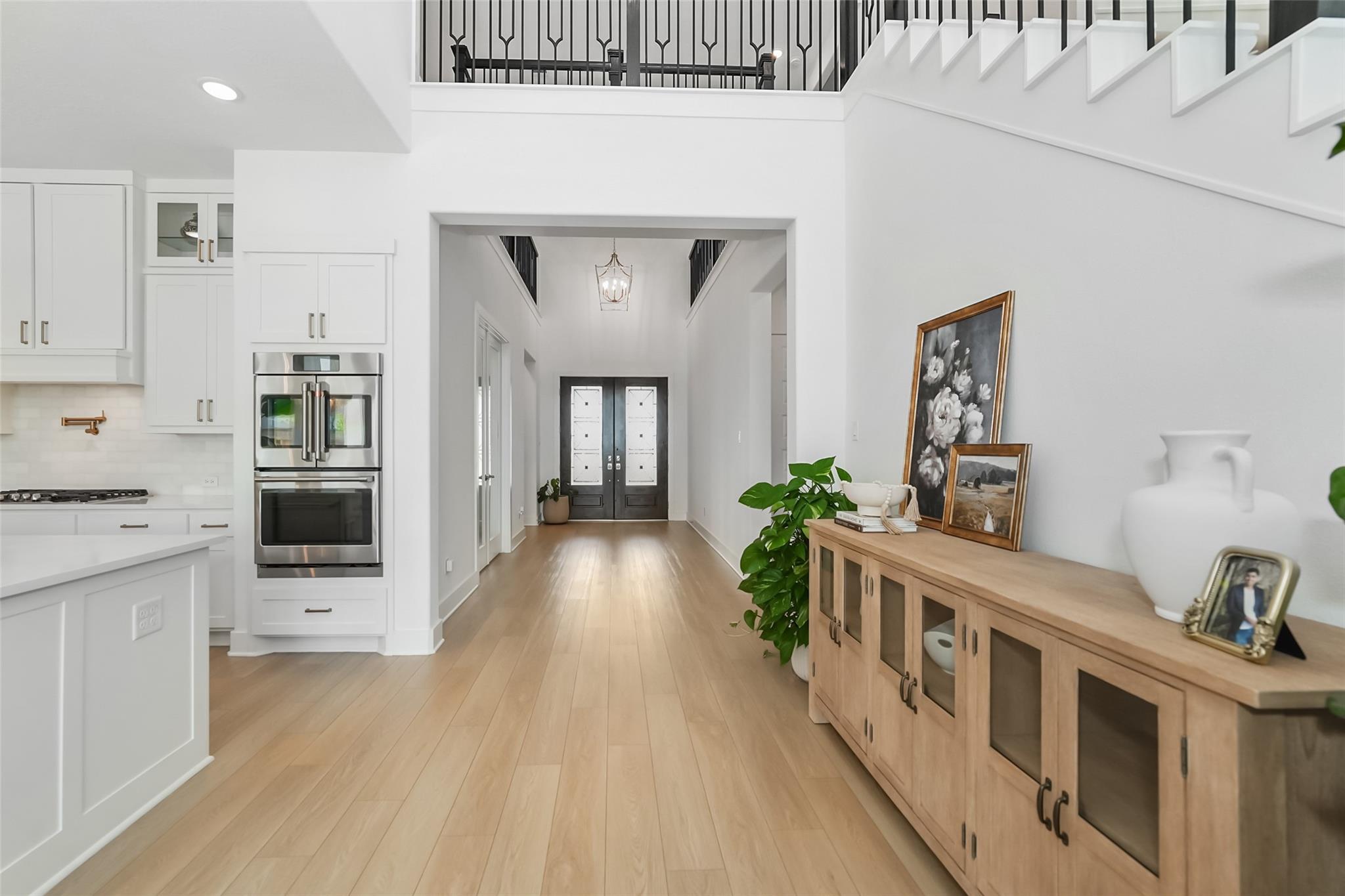 400 Horizon Light Lane