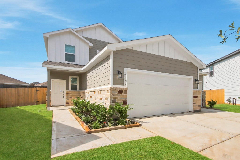 Photo of 9724 Caney Bend Road, Conroe, TX 77303 (MLS # 35165059)