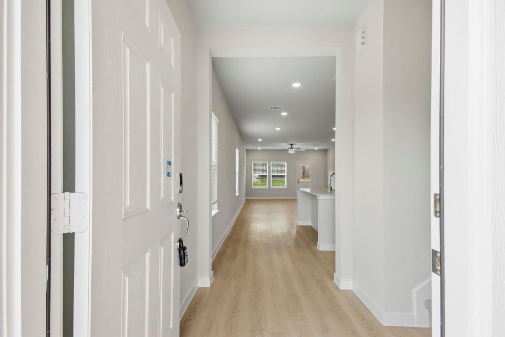 Photo of 9724 Caney Bend Road, Conroe, TX 77303 (MLS # 35165059)