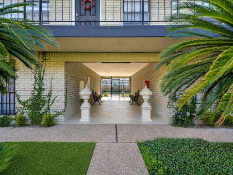 Photo of 3402 Garrott Street #1, Houston, TX 77006 (MLS # 96343797)