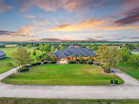 Homes For Sale - 8315 Anastasia Avenue<br/> Beaumont, TX 77705