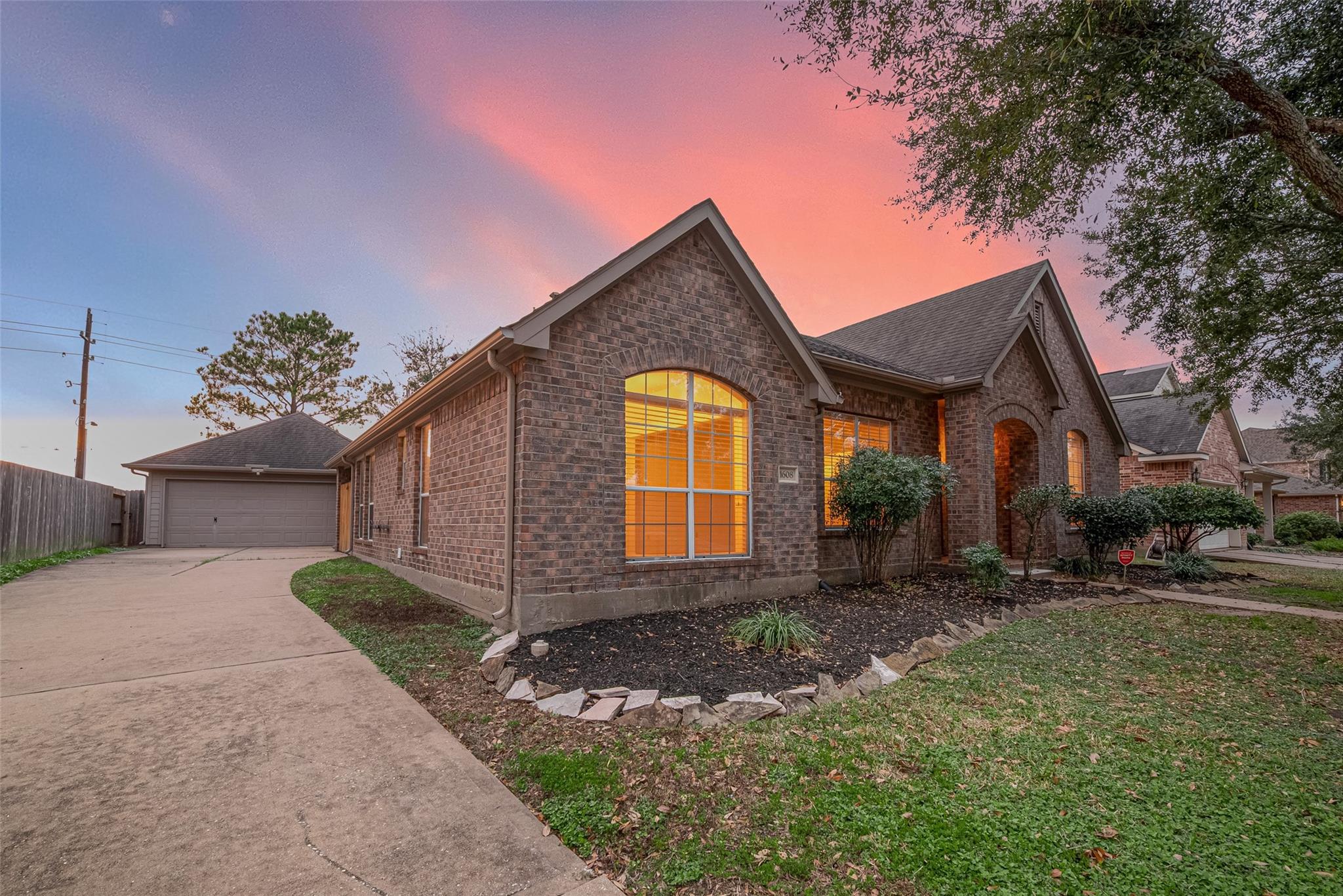 1608 Spring Glen Lane
