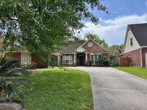 Tiny photo for 5317 Shady Maple Drive, Houston, TX 77339 (MLS # 94229201)