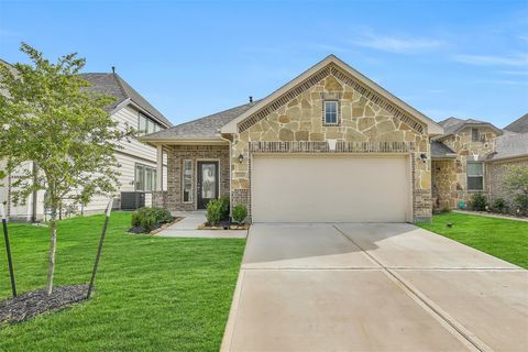 Photo of 23215 Birmingham Grove Lane, Tomball, TX 77375 (MLS # 70980903)
