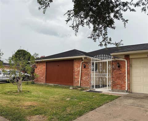 Photo of 12931 Becklin Lane, Houston, TX 77099 (MLS # 48984546)