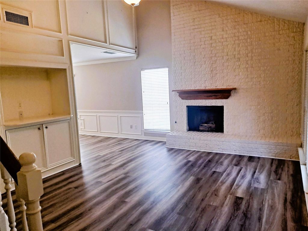 Photo of 3206 River Valley Drive, Houston, TX 77339 (MLS # 91356538)