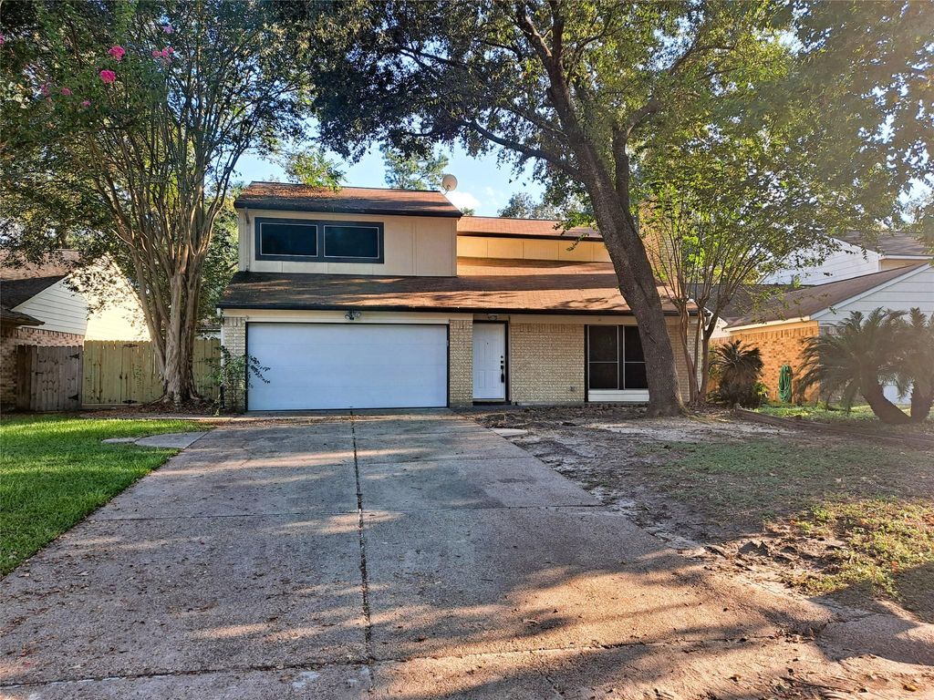 Photo of 3206 River Valley Drive, Houston, TX 77339 (MLS # 91356538)