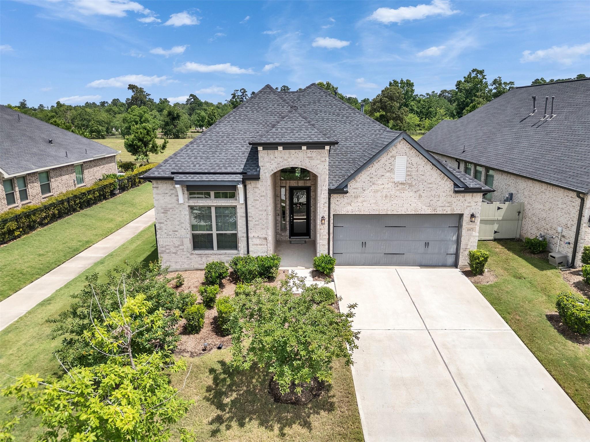 10473 Eastern Bluestar Drive
