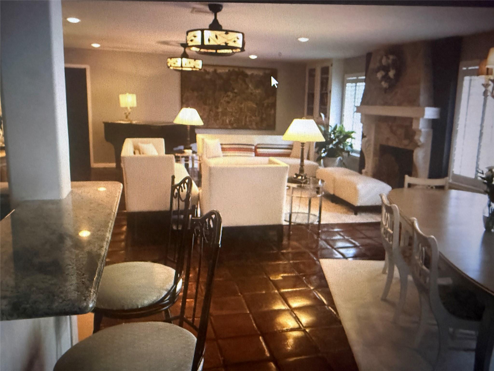 4010 Ecuador Drive