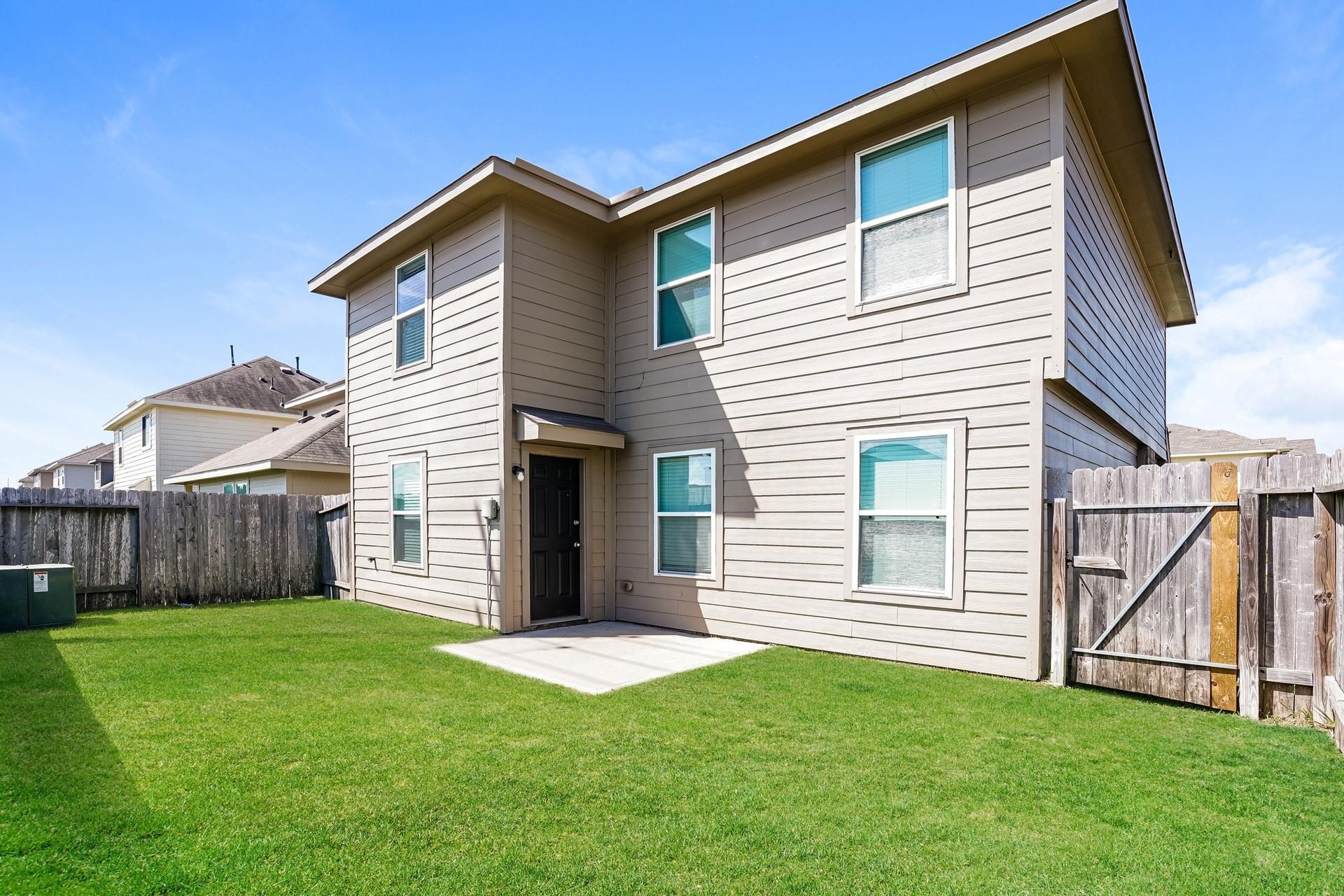 5514 Hawksbury Creek Drive