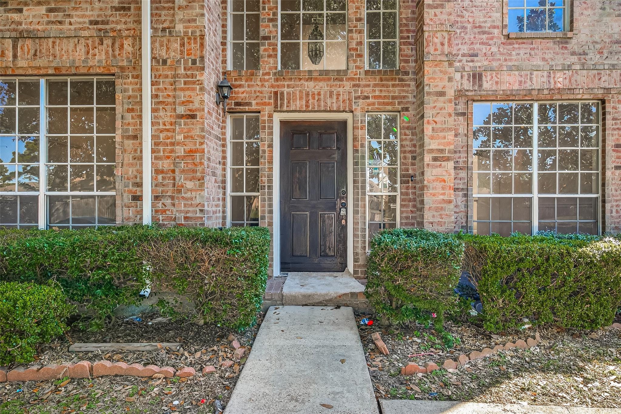 3811 Stableridge Drive