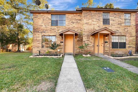 Photo of 1706 Longview Street #1, Conroe, TX 77301 (MLS # 67379720)