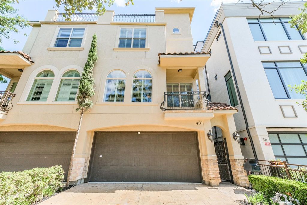 Photo of 407 W Bell Street, Houston, TX 77019 (MLS # 66180584)