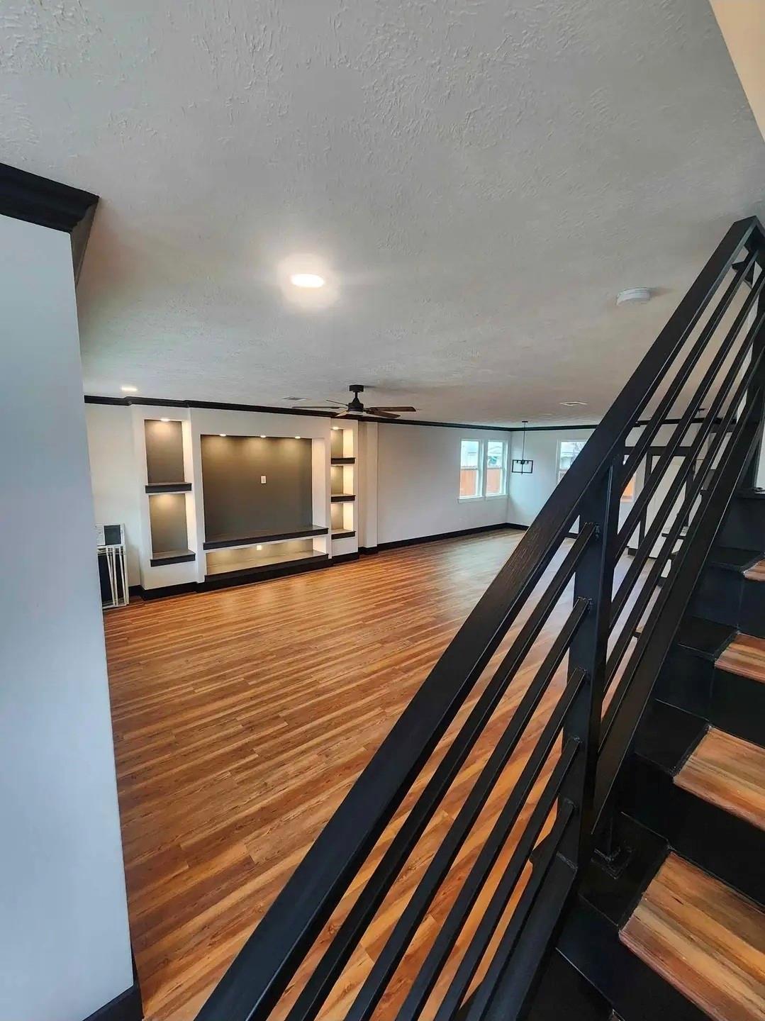 1002 Natchez Ave