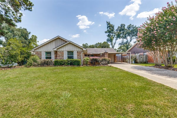 10031 TIMBEROAK DR, HOUSTON, TX 77080 - Image dc3036e2bb8f3e25dd98c8dadc61a9e2/4080246400