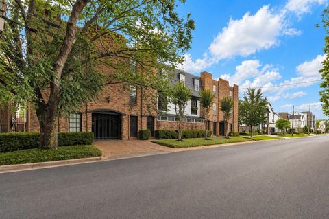 Photo of 1909 Brun Street #17, Houston, TX 77019 (MLS # 15102197)