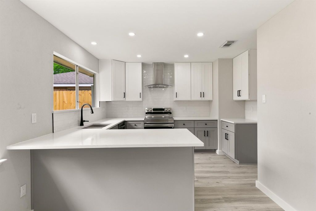 Photo of 11831 Steamboat Springs Drive, Houston, TX 77067 (MLS # 90848858)