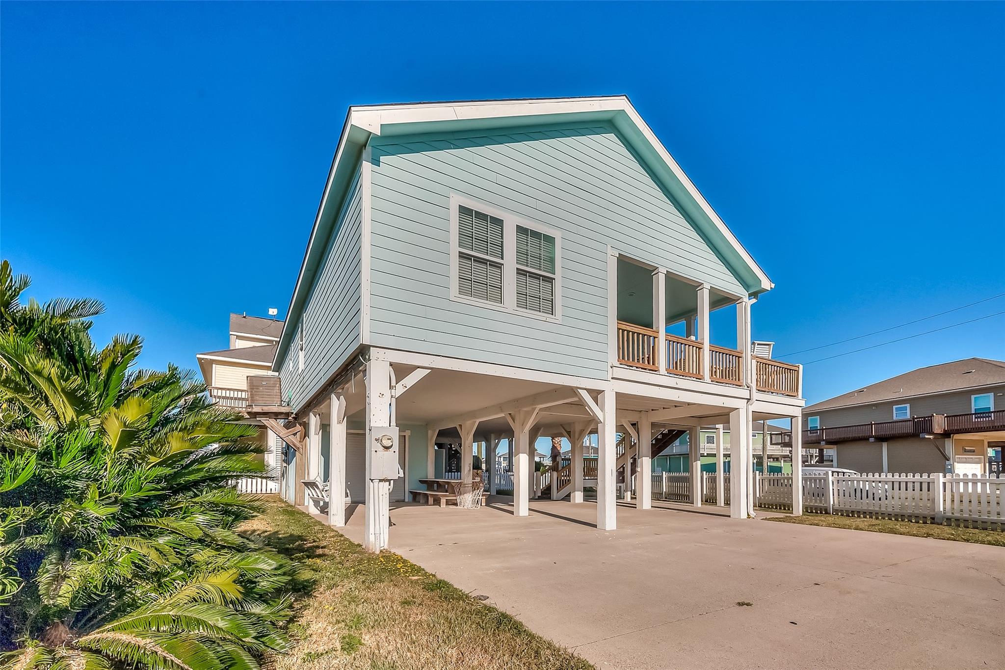 2895 Laguna Drive