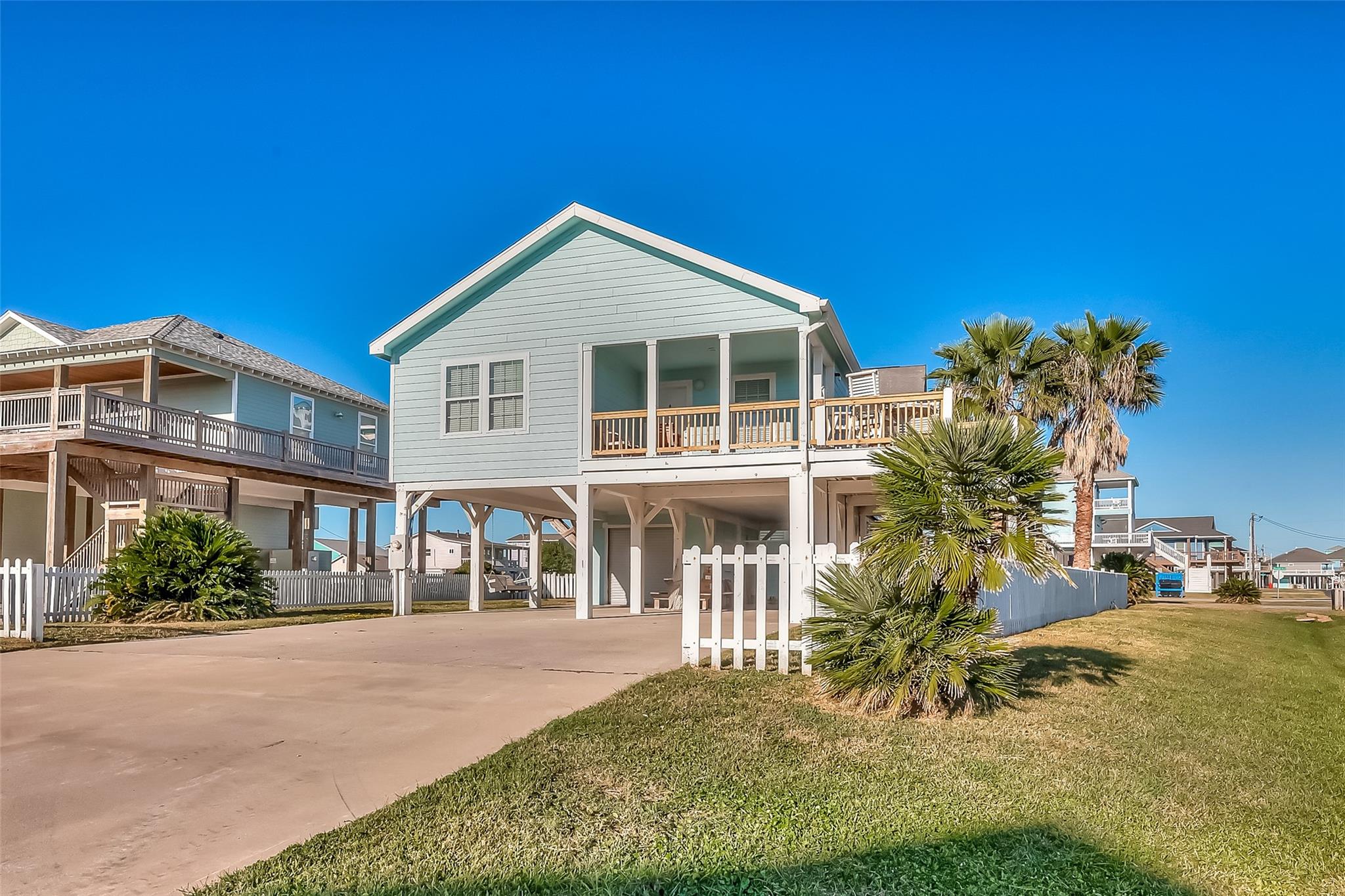 2895 Laguna Drive