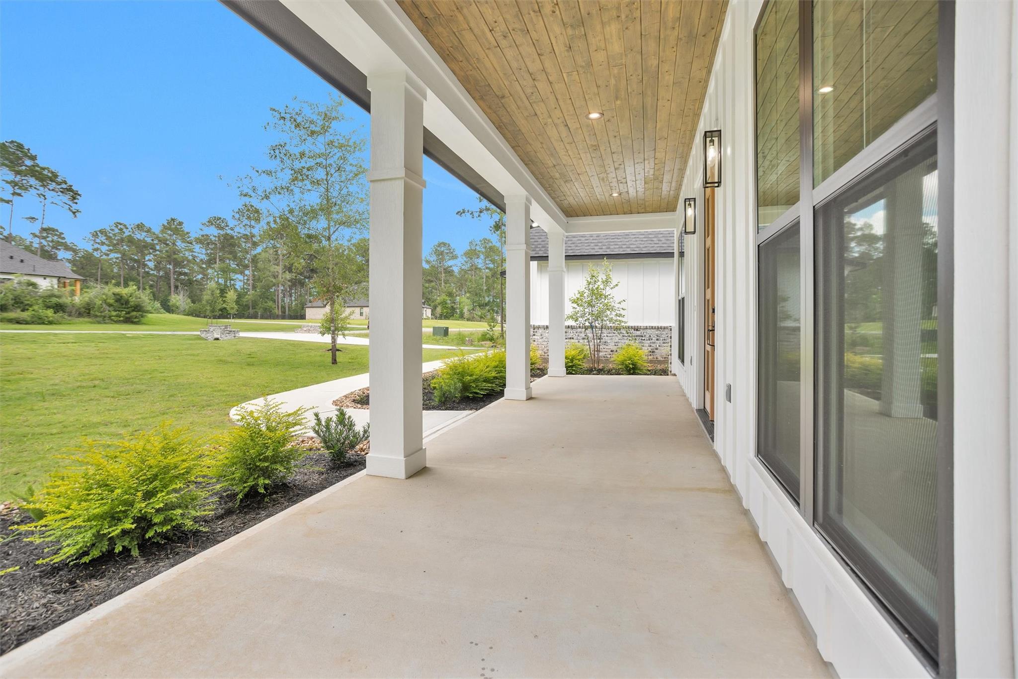9384 Cedar Bend