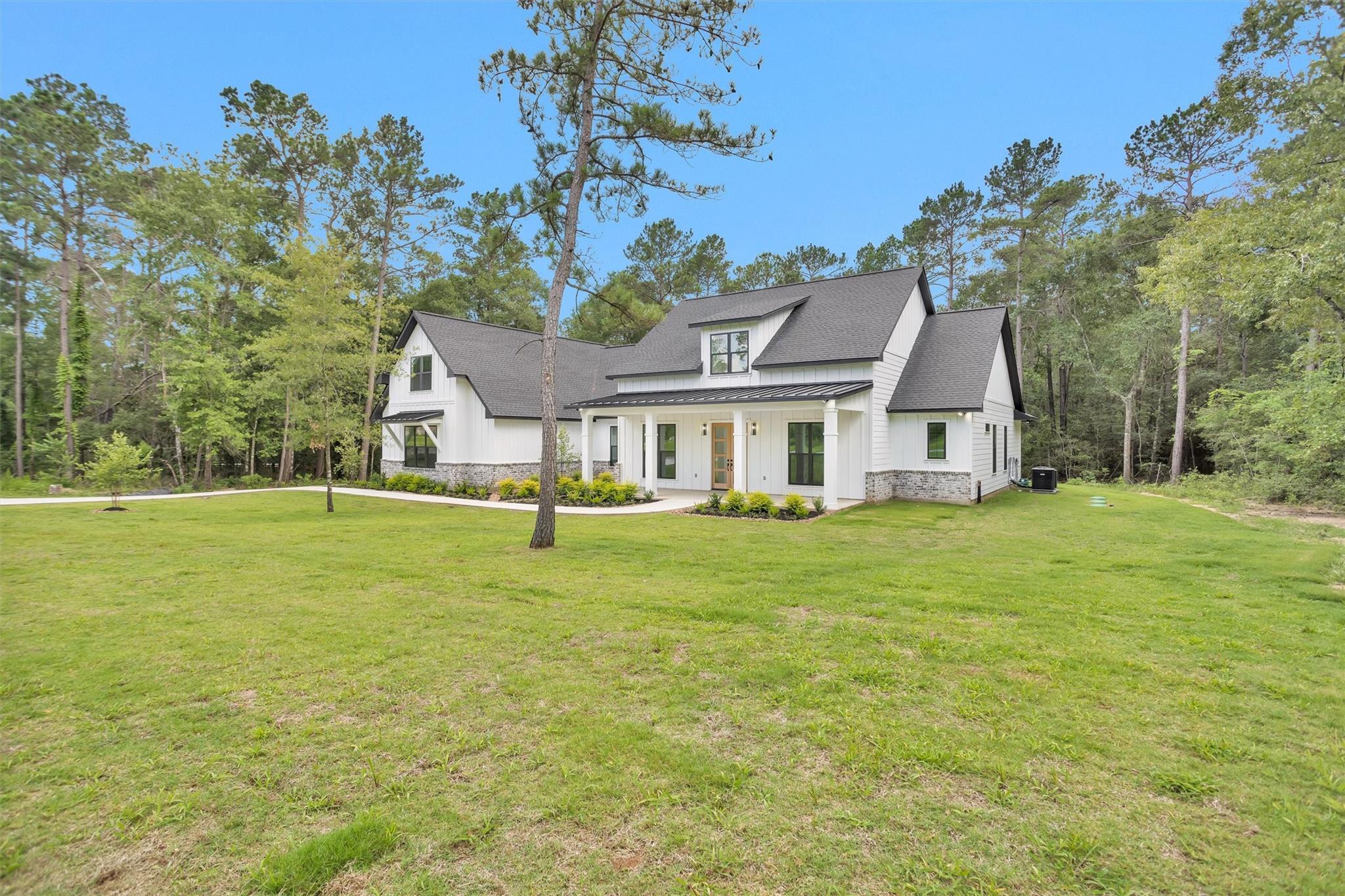 9384 Cedar Bend