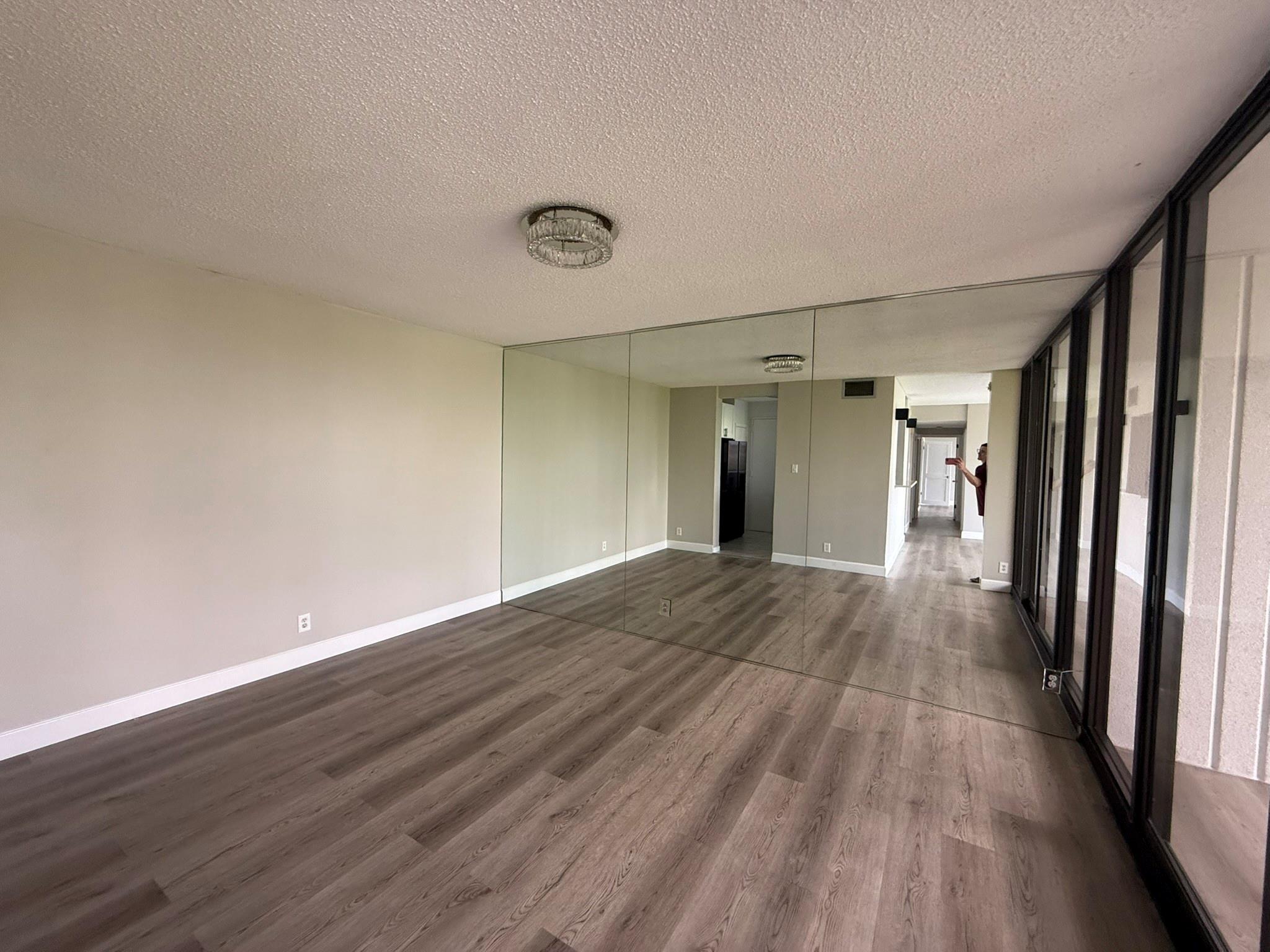 5001 Woodway Drive 705