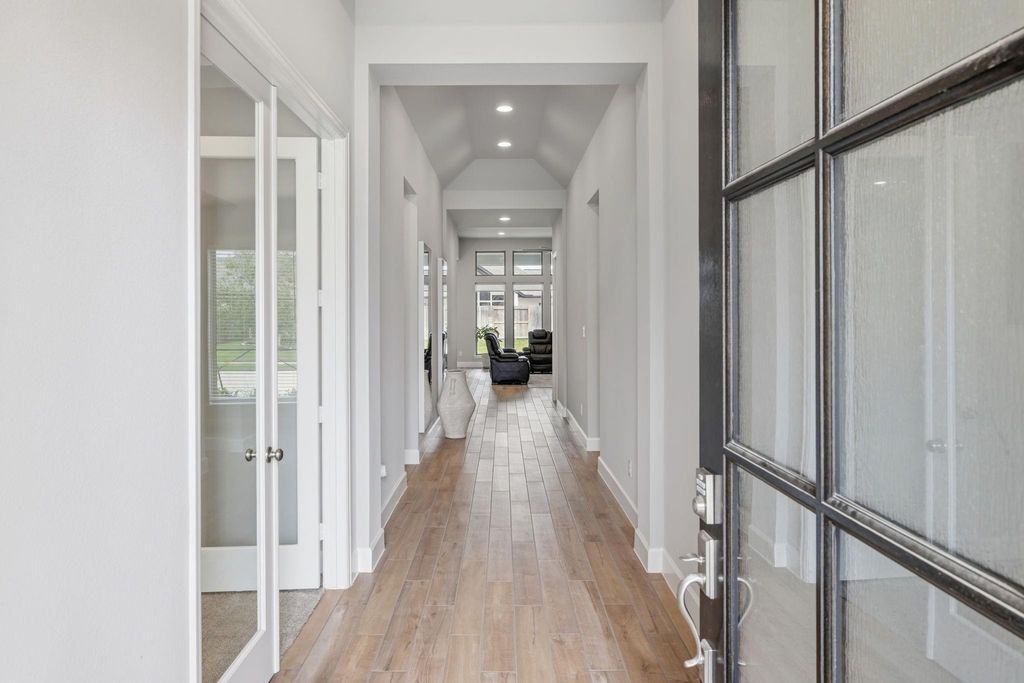 Photo of 11814 Bush Tail Court, Mont Belvieu, TX 77523 (MLS # 14823953)