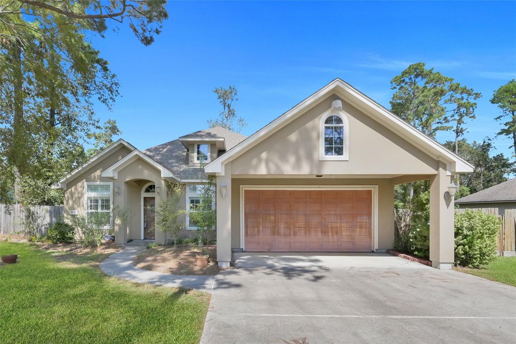 Photo of 19841 S Plantation Estates Drive, Porter, TX 77365 (MLS # 27753650)