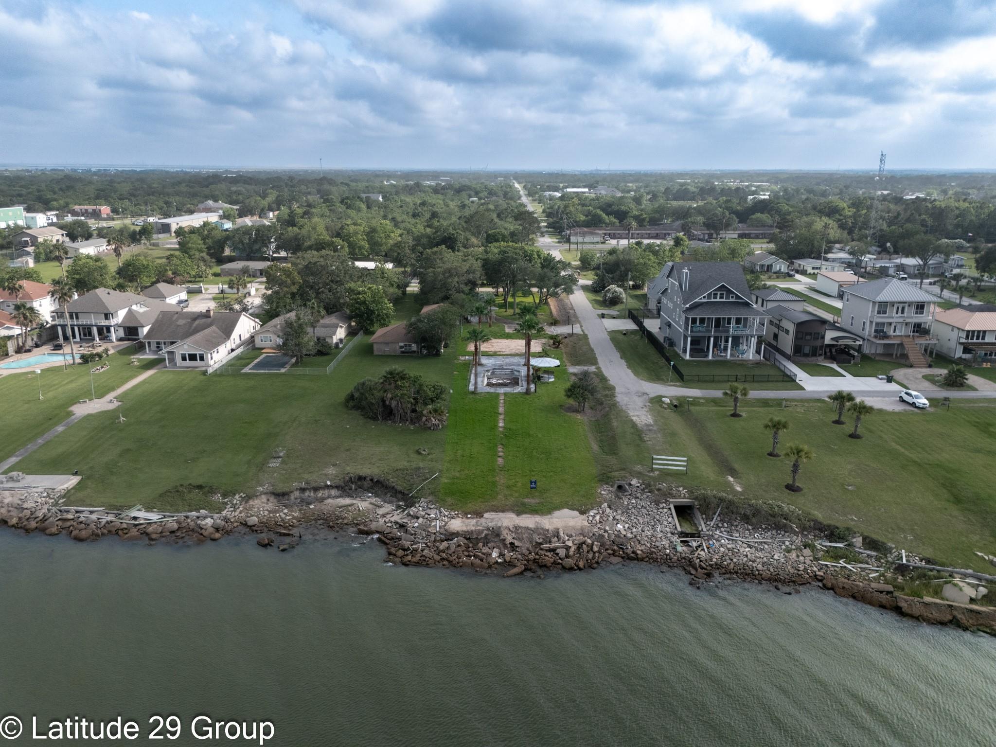 2588 Cliff Drive