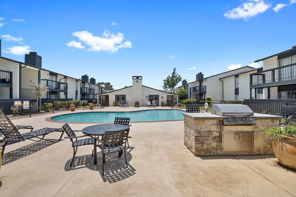 Photo of 10101 Forum Park Drive #2032, Houston, TX 77036 (MLS # 37827441)