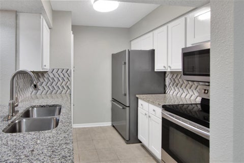Photo of 260 El Dorado Boulevard #1105, Houston, TX 77598 (MLS # 70934661)