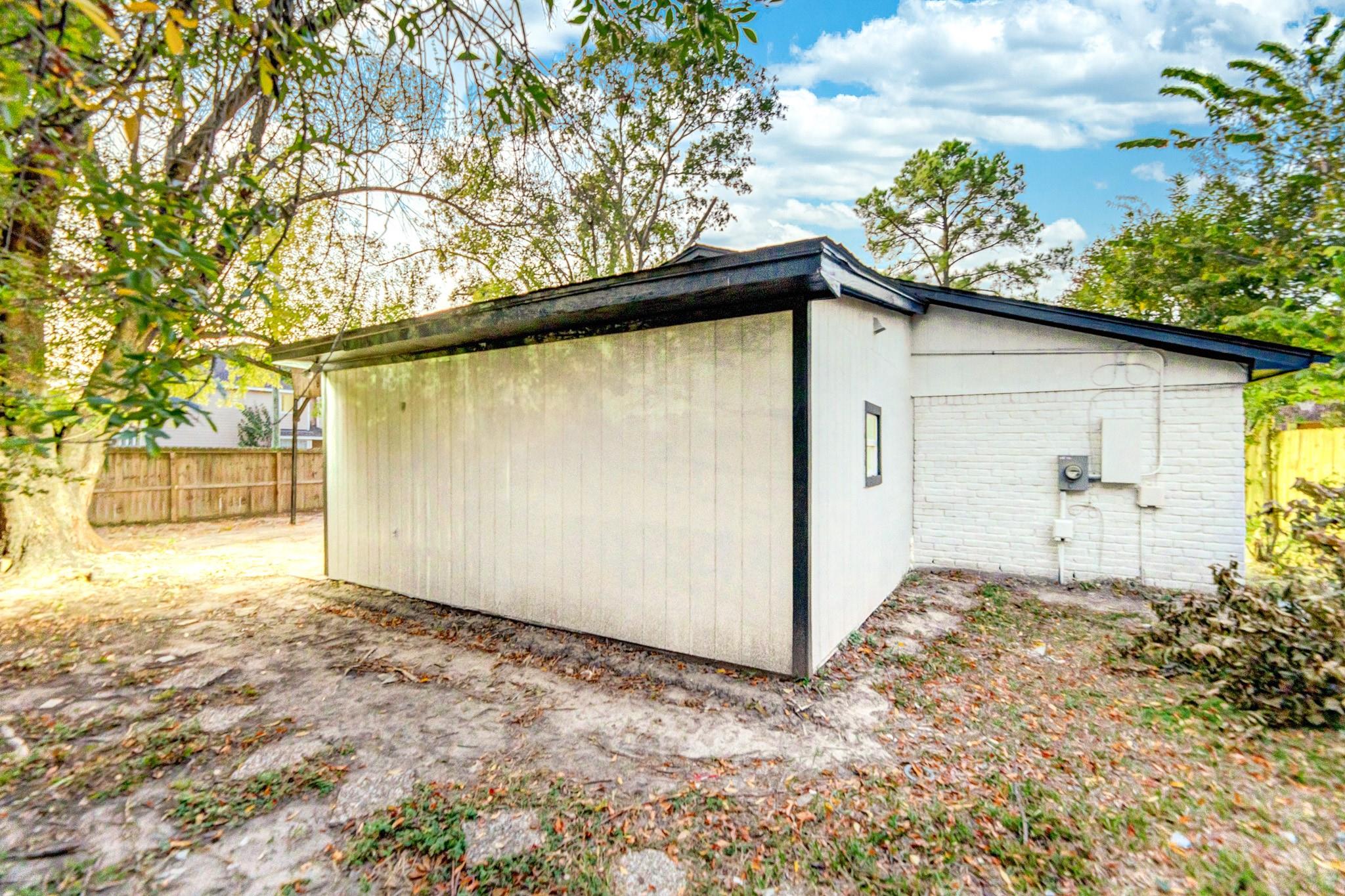 7115 Falling Waters Drive