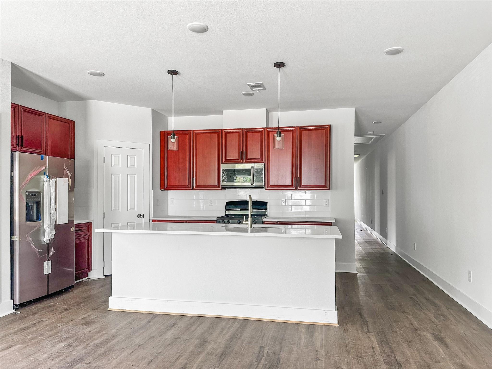 6010 Bobby Burns Street