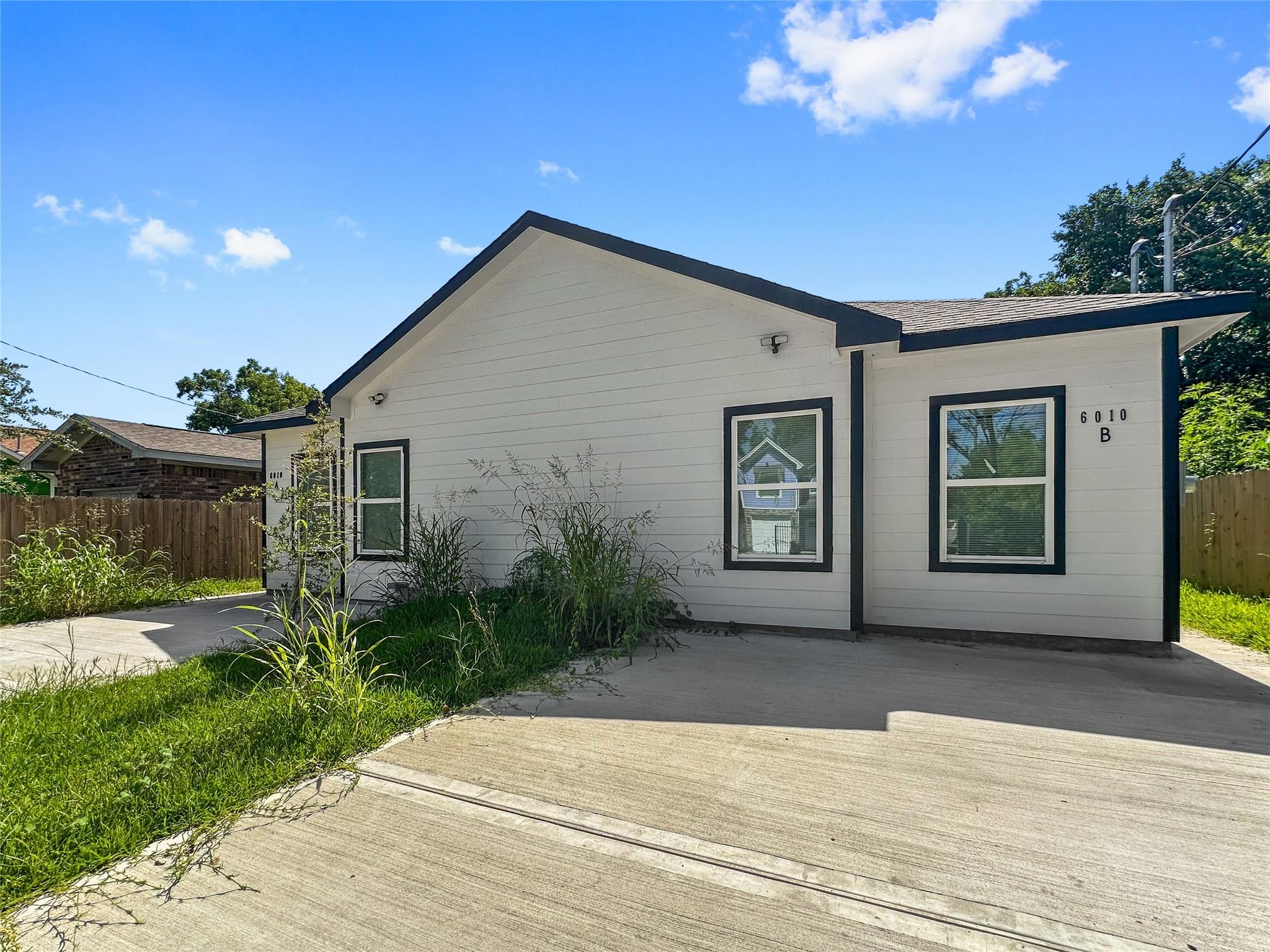 6010 Bobby Burns Street