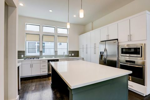 Photo of 2106 Colorado Street, Houston, TX 77007 (MLS # 84040516) Photo of 2106 Colorado Street, Houston, TX 77007 (MLS # 84040516)