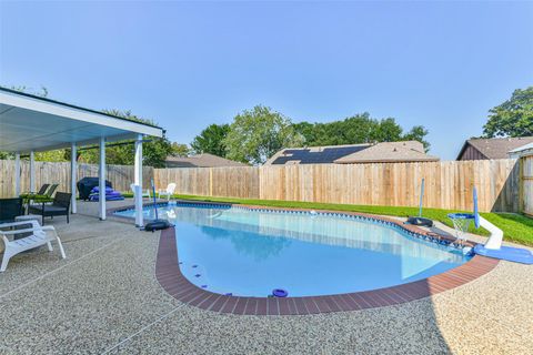 Photo of 3205 Brookhurst Lane, Deer Park, TX 77536 (MLS # 86912944)