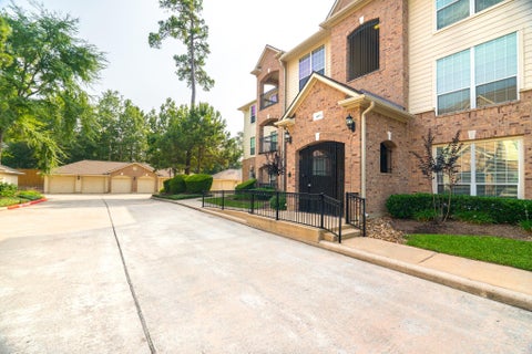 Photo of 6607 Lake Woodlands Drive #312, The Woodlands, TX 77382 (MLS # 53949667)