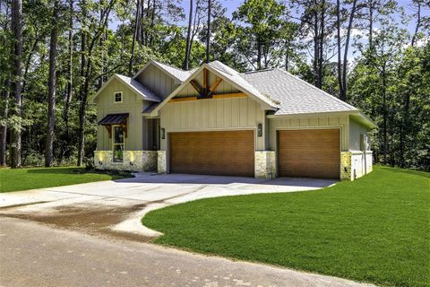 Photo of 205 Tall Pine, Livingston, TX 77351 (MLS # 4369171)