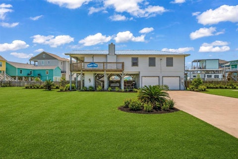 Photo of 817 Westview, Galveston, TX 77650 (MLS # 98950031)