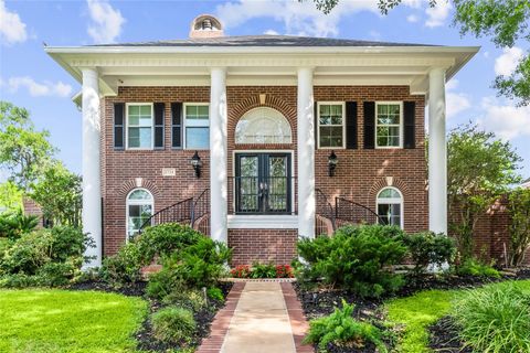 1734 Forestlake Drive Sugar Land TX 77479