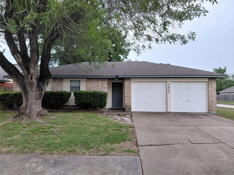 Photo of 7902 Birchbark Drive, Humble, TX 77338 (MLS # 10455197)