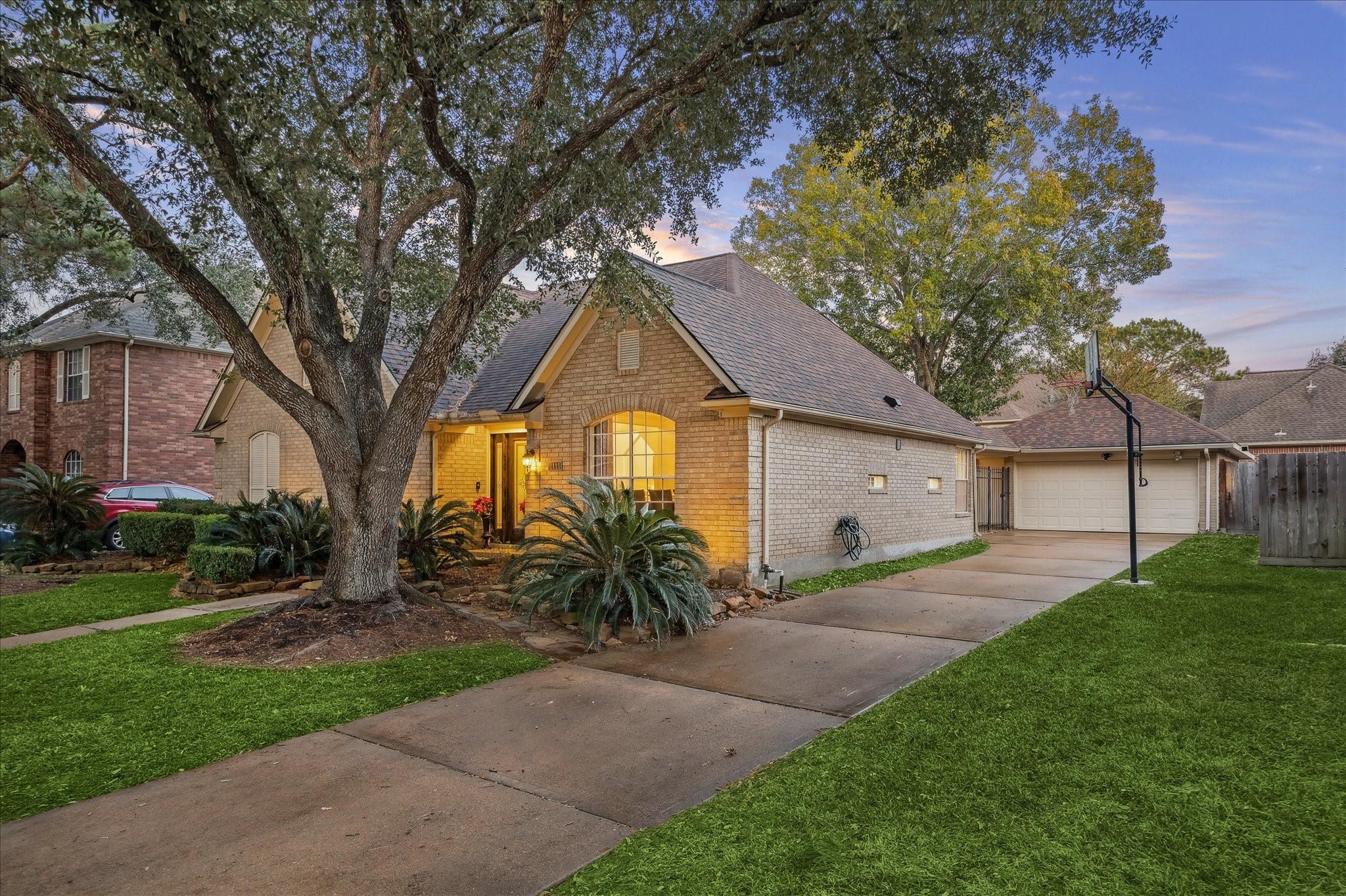 2111 Shadow Park Drive