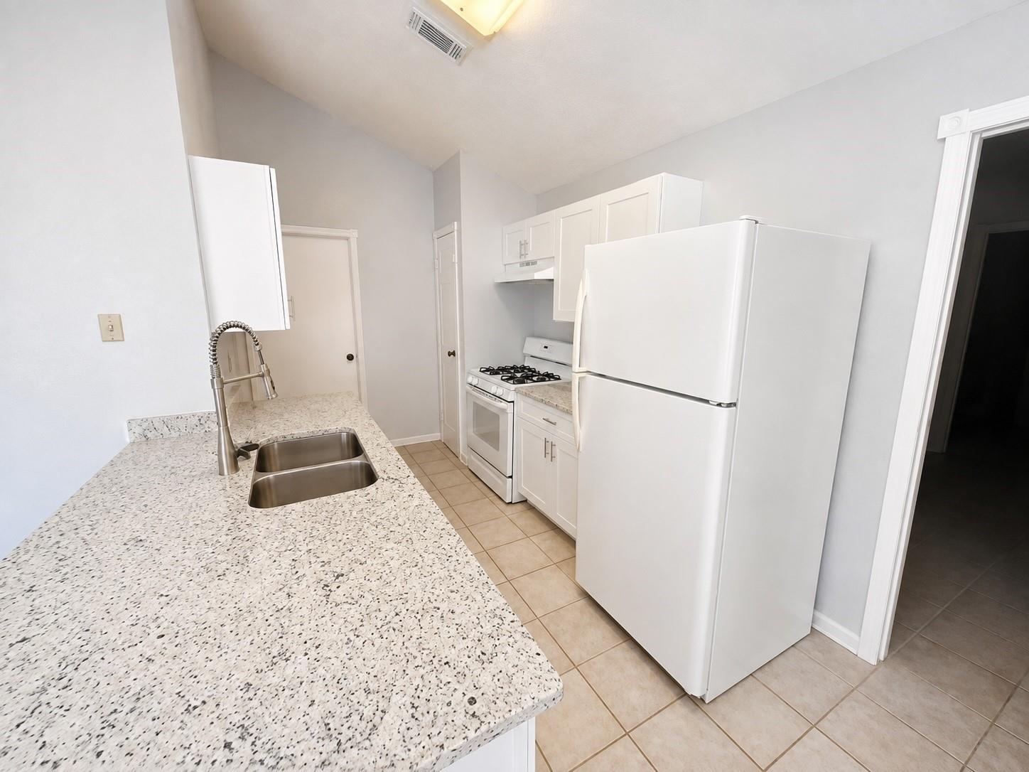 3105 Oak Rock Circle