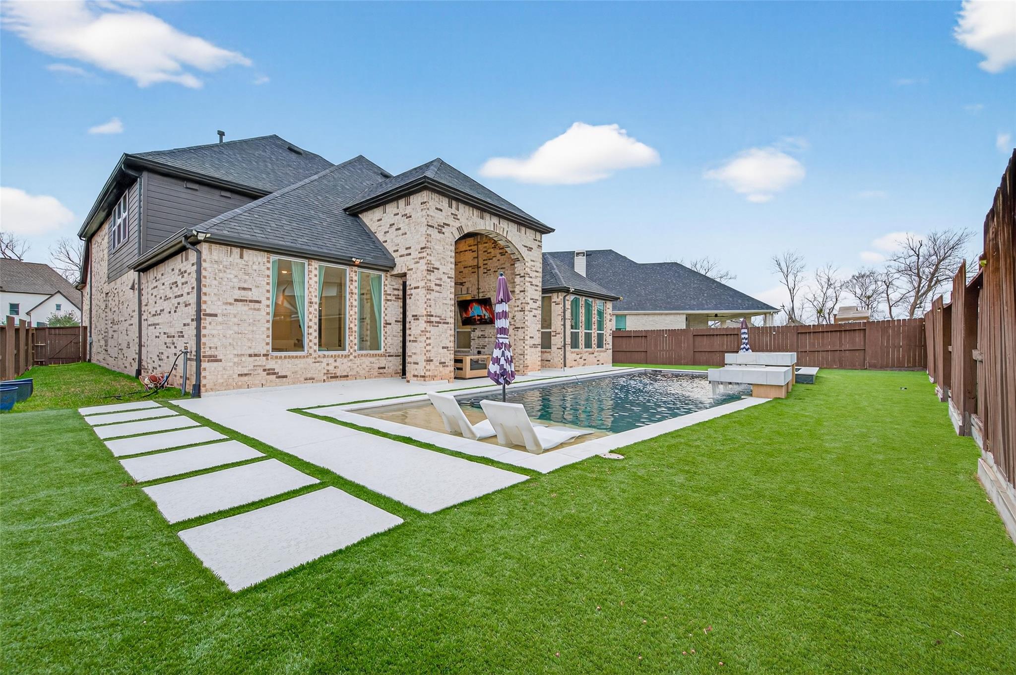9011 Delta Place Court