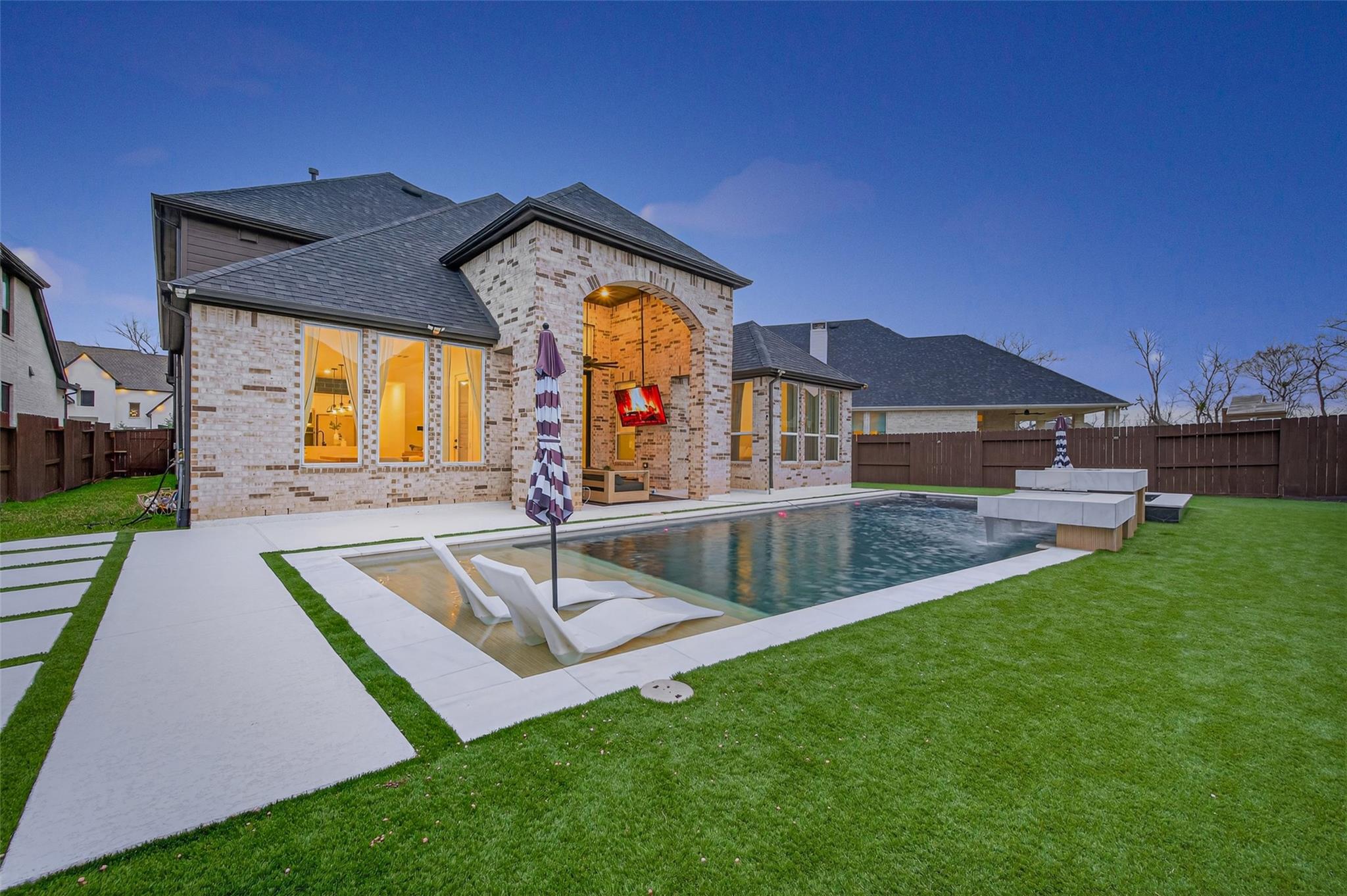 9011 Delta Place Court